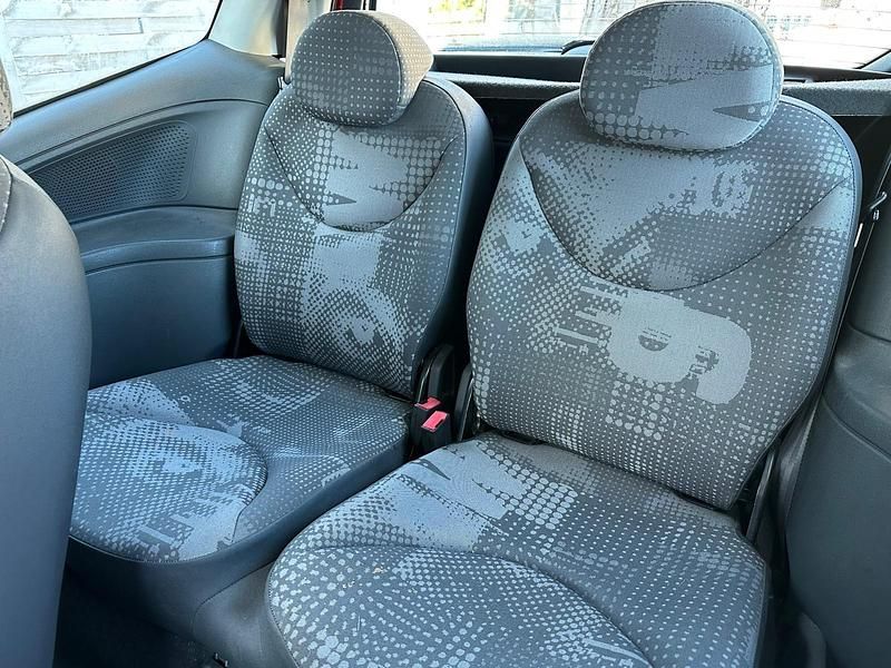 Gebraucht Citroën C2 60 PS (44 kW) 2004 Rot Kleinwagen