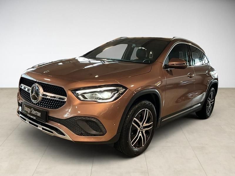 Gold Gebraucht 2022 Mercedes GLA200 Progressive SUV | 30.880 € (Guter Preis) - Bild 1/4