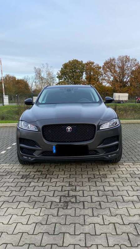 Gebraucht 2018 Jaguar F-Pace Portfolio SUV | 28.900 € (Fairer Preis) - Bild 1/4