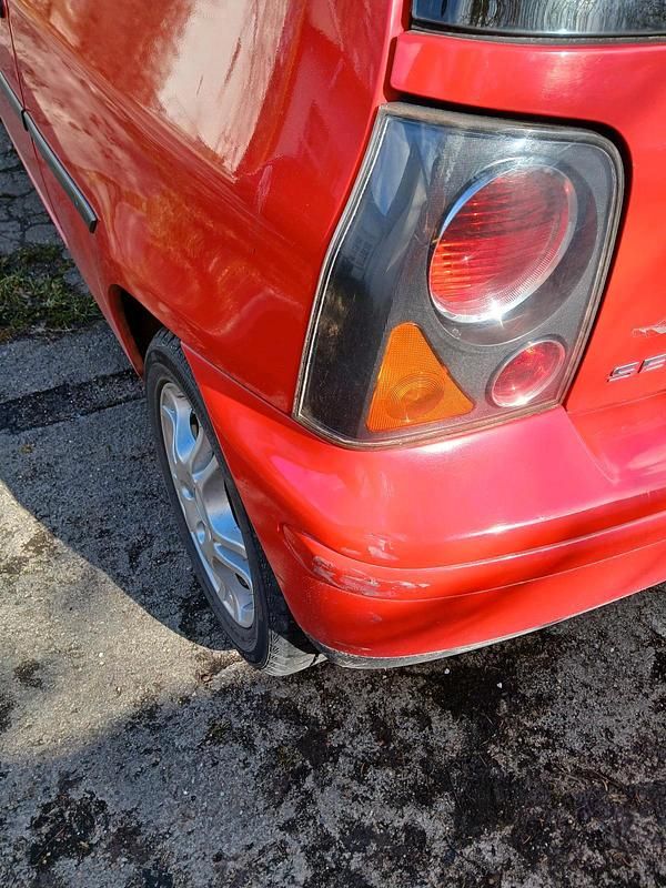 Gebraucht Seat Arosa 50 PS (36 kW) 2003 Rot Kleinwagen