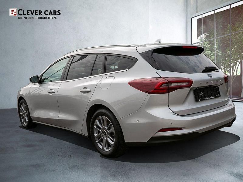Gebraucht Ford Focus Titanium 125 PS (91 kW) 2024 Silber Kombi