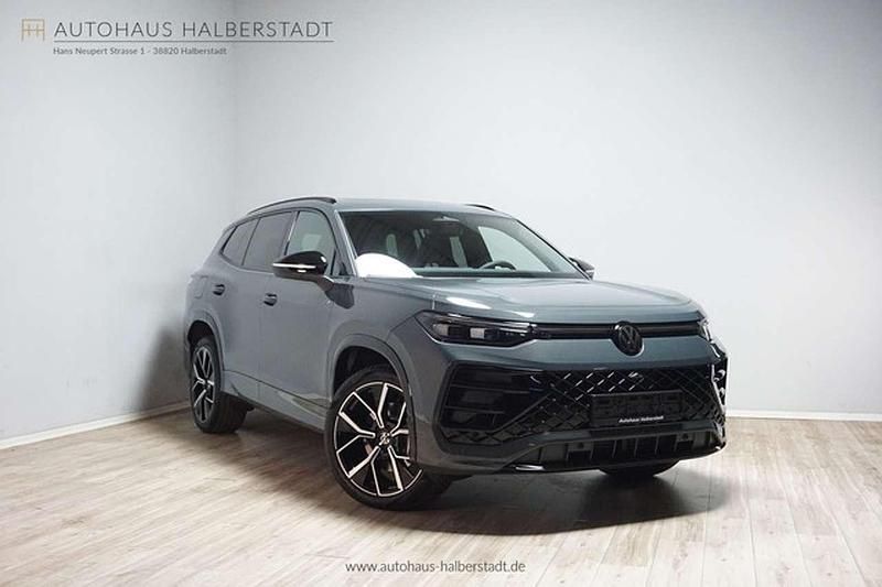 Grau Gebraucht 2025 VW Tayron R-line SUV | 53.990 € (Superpreis) - Bild 1/3