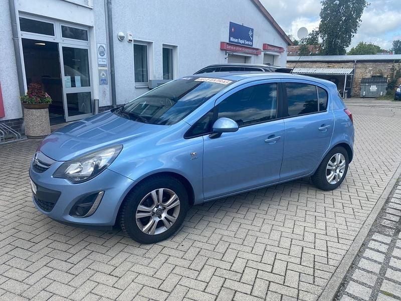 Blau Gebraucht 2013 Opel Corsa Active Limousine | 6.998 € (Fairer Preis) - Bild 1/4