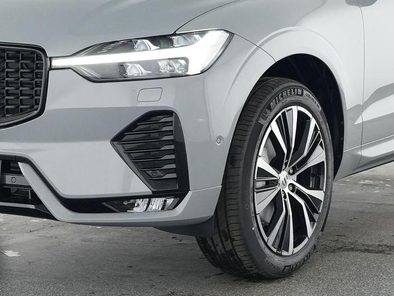 Gebraucht Volvo XC60 Plus 250 PS (183 kW) 2025 Grau SUV