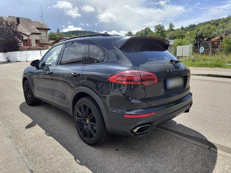 Gebraucht Porsche Cayenne 262 PS (192 kW) 2015 Schwarz SUV