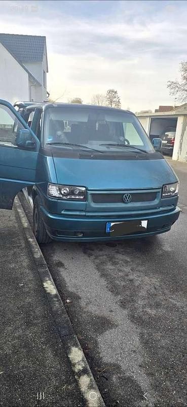 Gebraucht VW Multivan 110 PS (80 kW) 1993 Grün Van