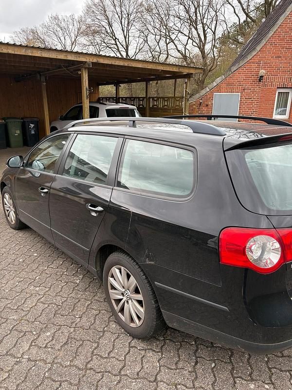 Gebraucht VW Passat 105 PS (77 kW) 2008 Schwarz Kombi