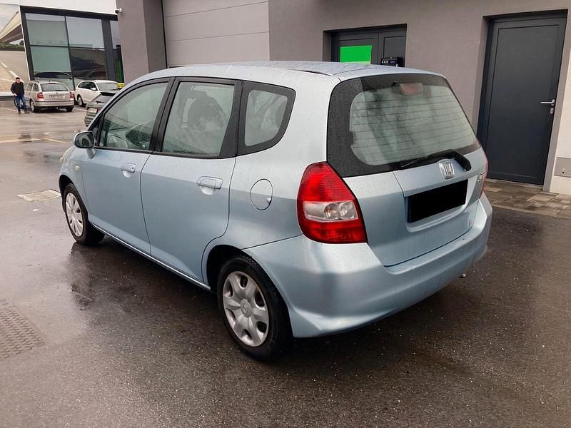 Gebraucht Honda Jazz 76 PS (55 kW) 2005 Blau Kleinwagen