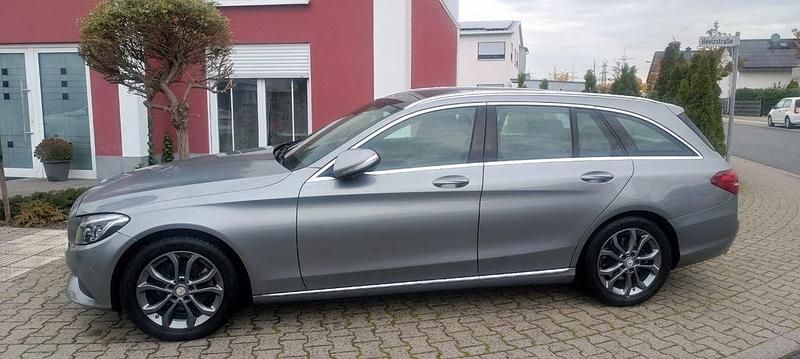 Silber Gebraucht 2014 Mercedes C220 Avantgarde Limousine | 15.999 € (Guter Preis) - Bild 1/4