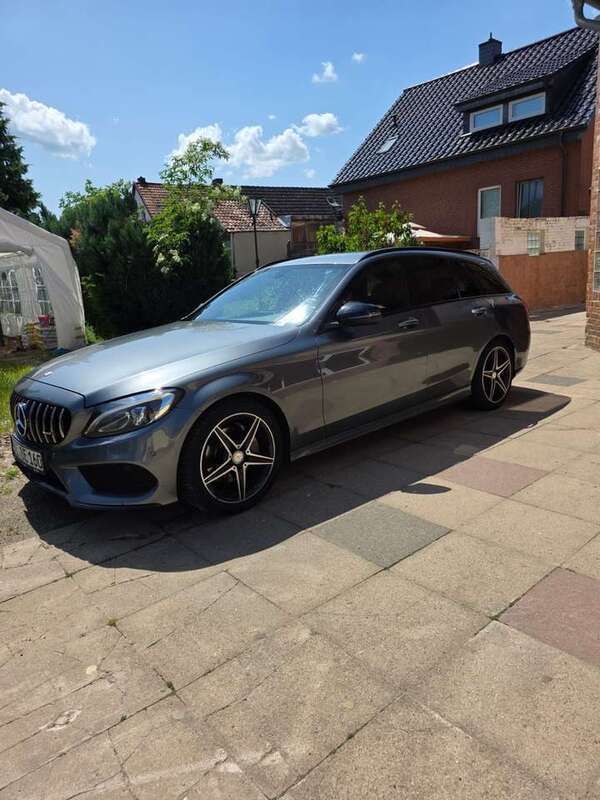 Gebraucht 2016 Mercedes C180 AMG line Kombi | 16.499 € (Etwas zu teuer) - Bild 1/4