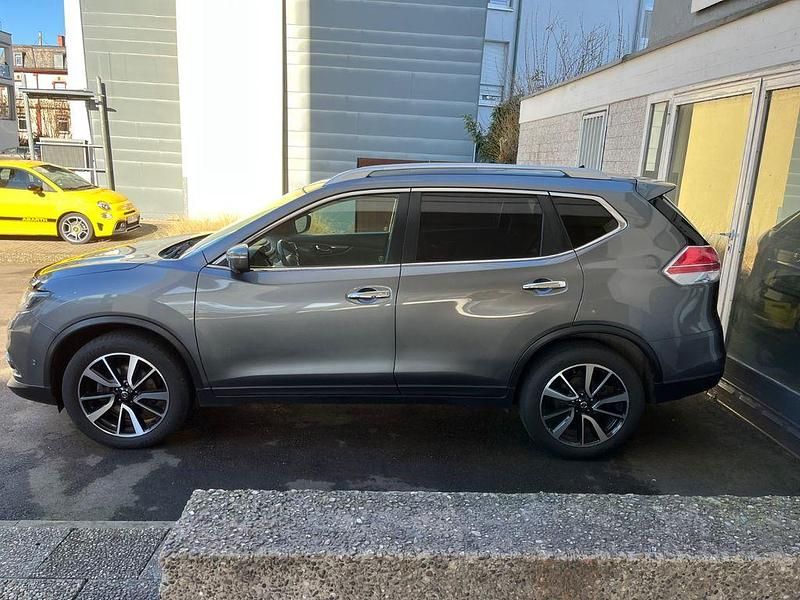 Gebraucht Nissan X-Trail N-Vision 177 PS (130 kW) 2017 Grau SUV