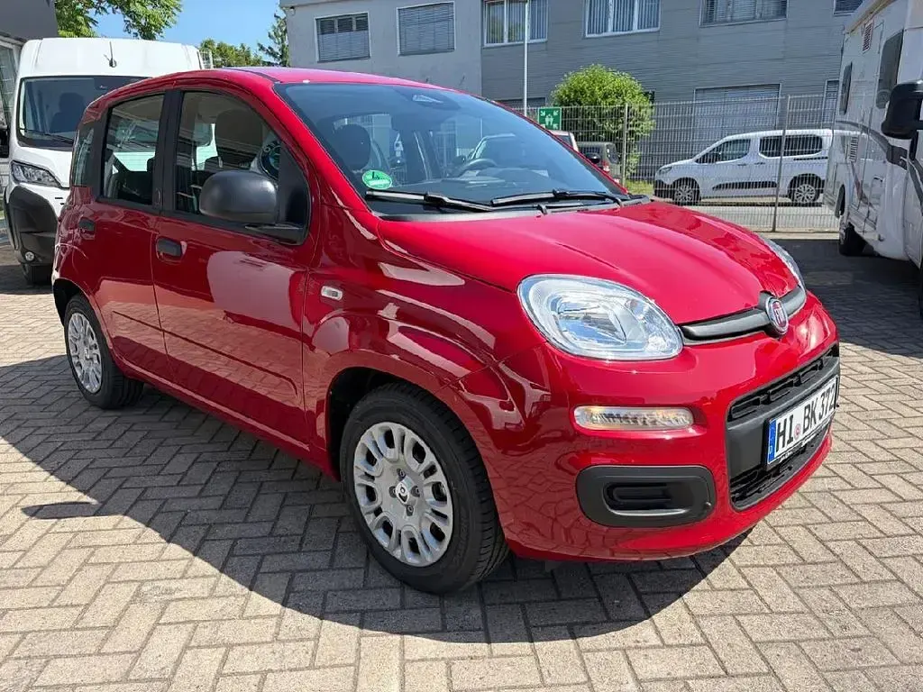 Neu Fiat Panda Icon 65 PS (47 kW) 2026 Rot Kleinwagen