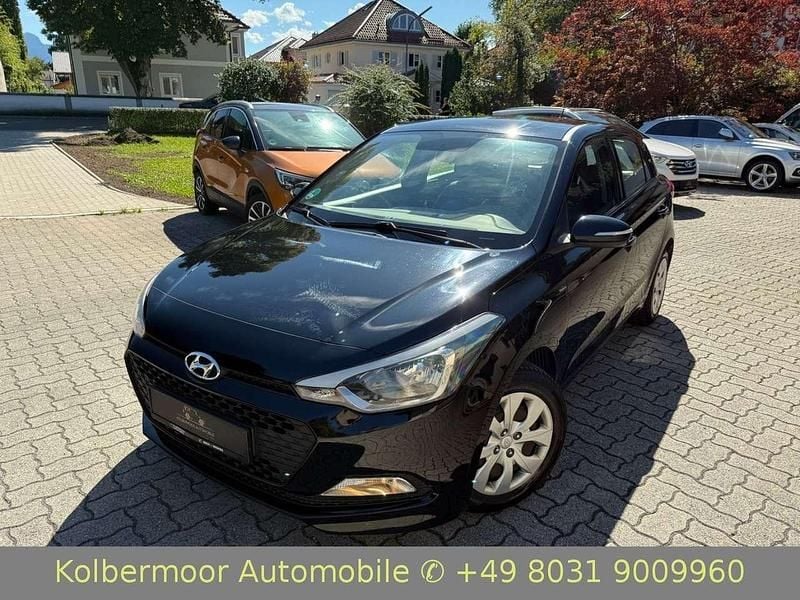 Schwarz Gebraucht 2017 Hyundai i20 GO! Kleinwagen | 6.990 € (Guter Preis) - Bild 1/4