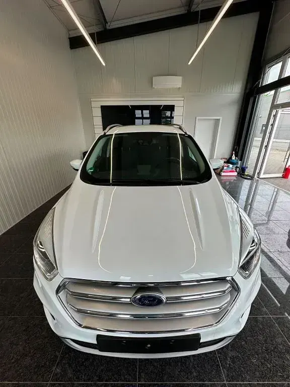 Gebraucht Ford Kuga Cool & Connect 175 PS (128 kW) 2018 Weiß SUV