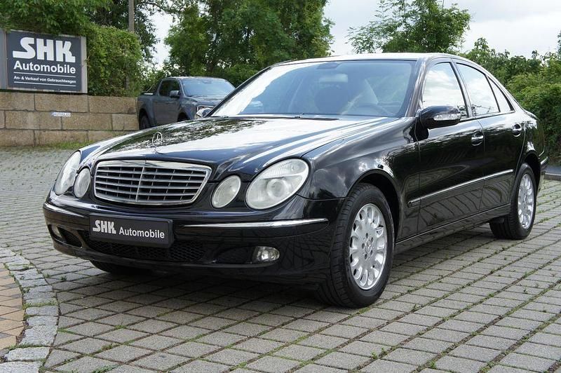 Schwarz Gebraucht 2005 Mercedes E280 Limousine | 3.999 € (Fairer Preis) - Bild 1/4