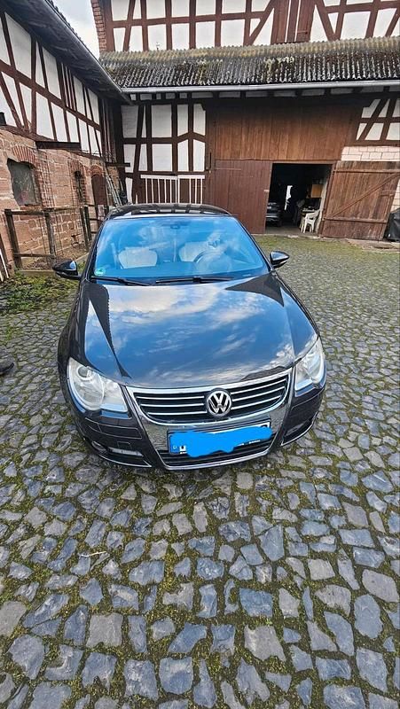 Second-hand VW Eos 2010 Cabrio