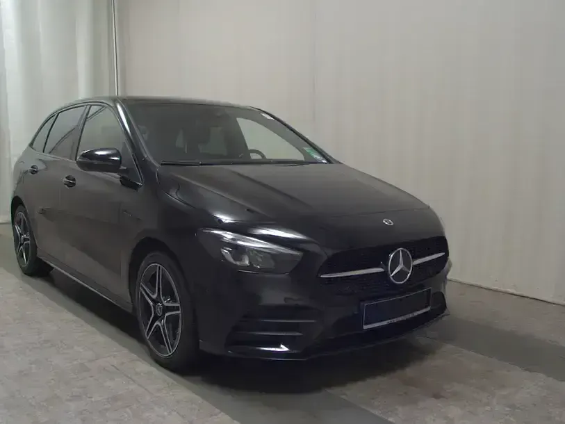 Gebraucht Mercedes B250e AMG line 218 PS (160 kW) 2021 Schwarz Van / Kleinbus