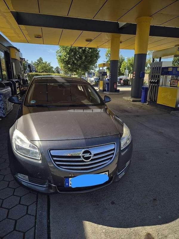 Grau Gebraucht 2009 Opel Insignia Sport Limousine | 5.999 € (Guter Preis) - Bild 1/4