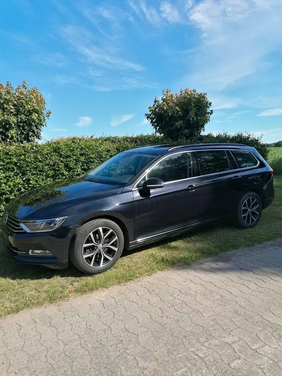 Gebraucht VW Passat Comfortline 150 PS (110 kW) 2017 Schwarz Kombi