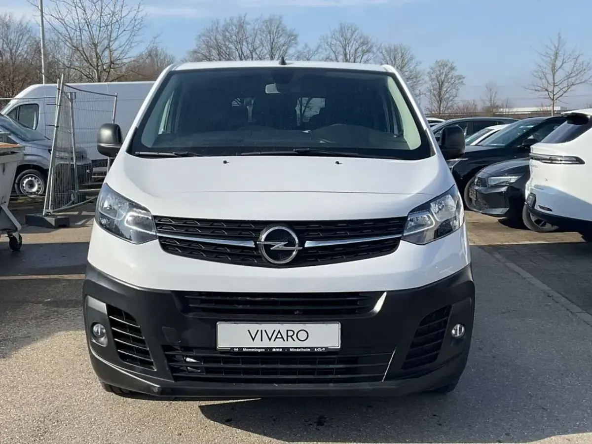 Gebraucht Opel Vivaro 144 PS (105 kW) 2022 Eisweiss Van / Kleinbus