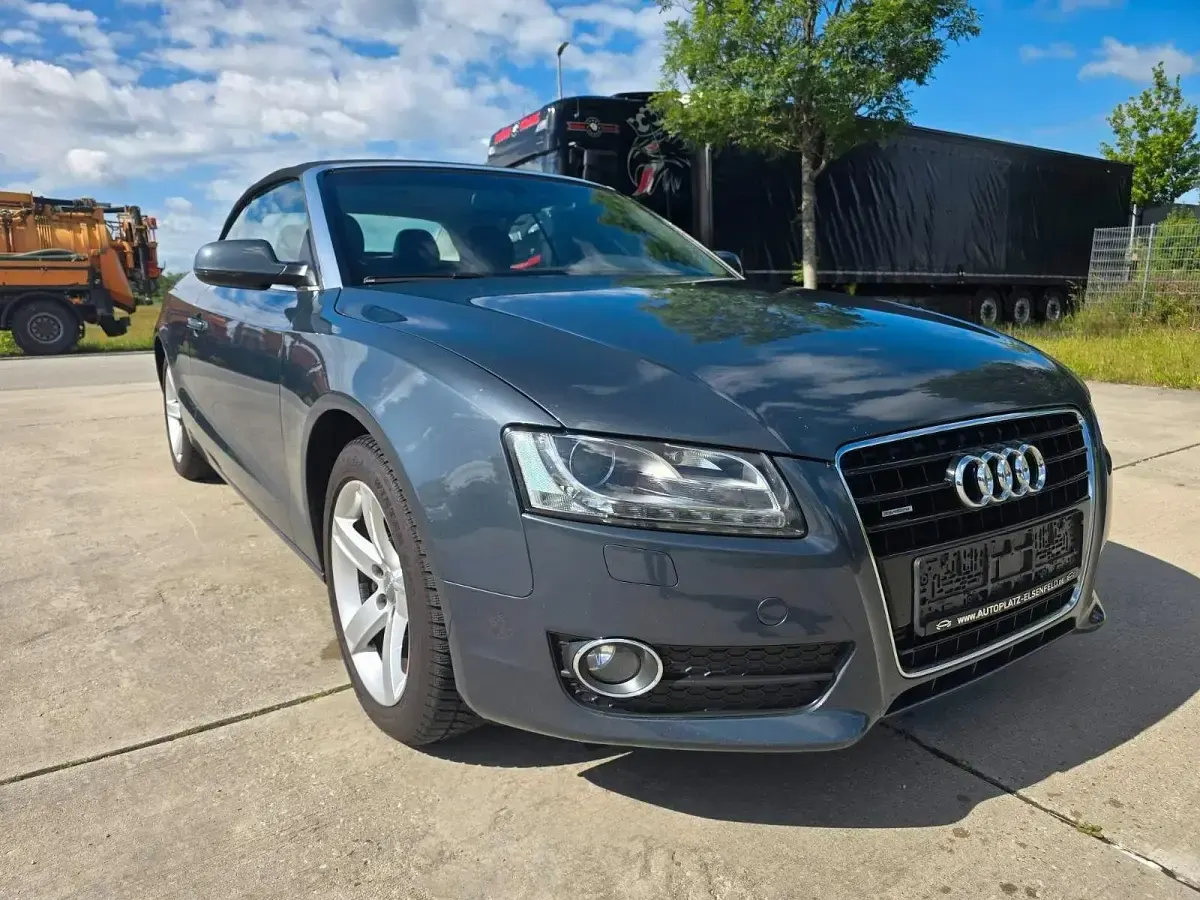 Gebraucht Audi A5 Cabriolet Comfort 239 PS (175 kW) 2010 Grau Cabrio