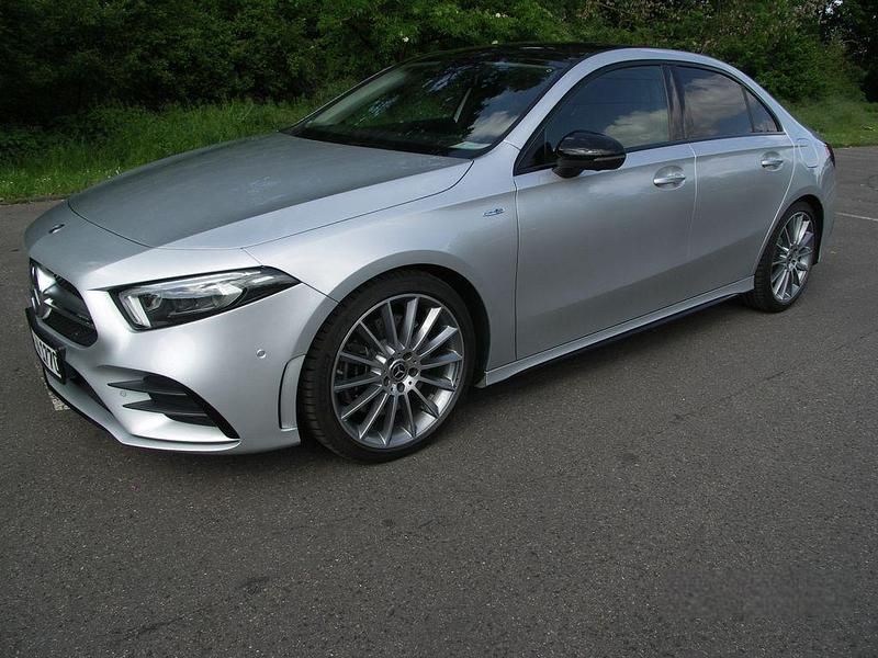 Gebraucht Mercedes A250 AMG 224 PS (164 kW) 2019 Silber Limousine