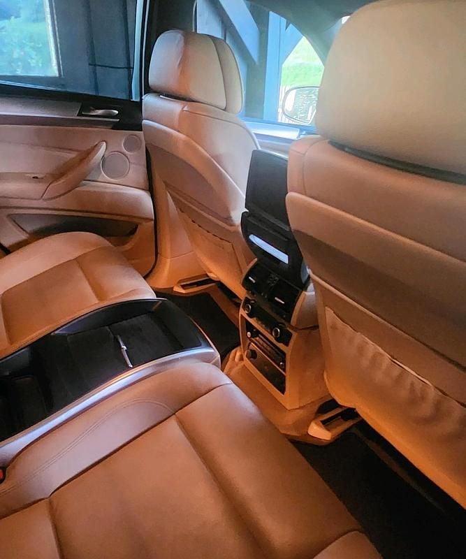 Second-hand BMW X6 408 CP (300 kW) 2010 Negru SUV