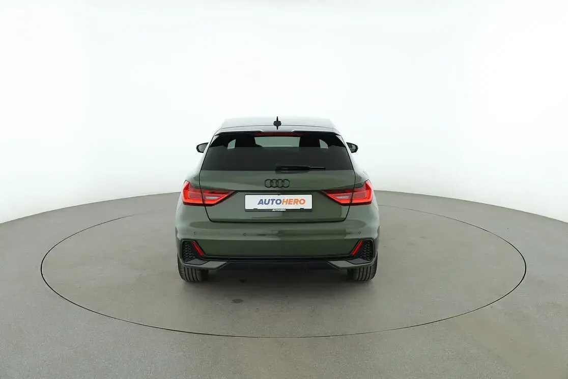 Gebraucht Audi A1 Sportback S-Line 95 PS (69 kW) 2024 Grün Kleinwagen