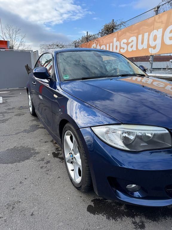 Gebraucht BMW 120 Sport Line 170 PS (125 kW) 2012 Blau Kleinwagen