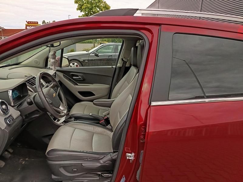 Gebraucht Chevrolet Trax 140 PS (102 kW) 2013 Rot SUV