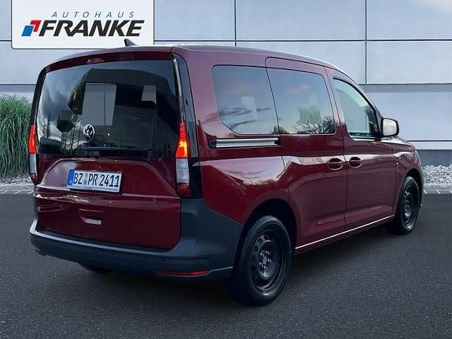 Gebraucht VW Caddy Basis 102 PS (75 kW) 2024 Rot Van / Kleinbus