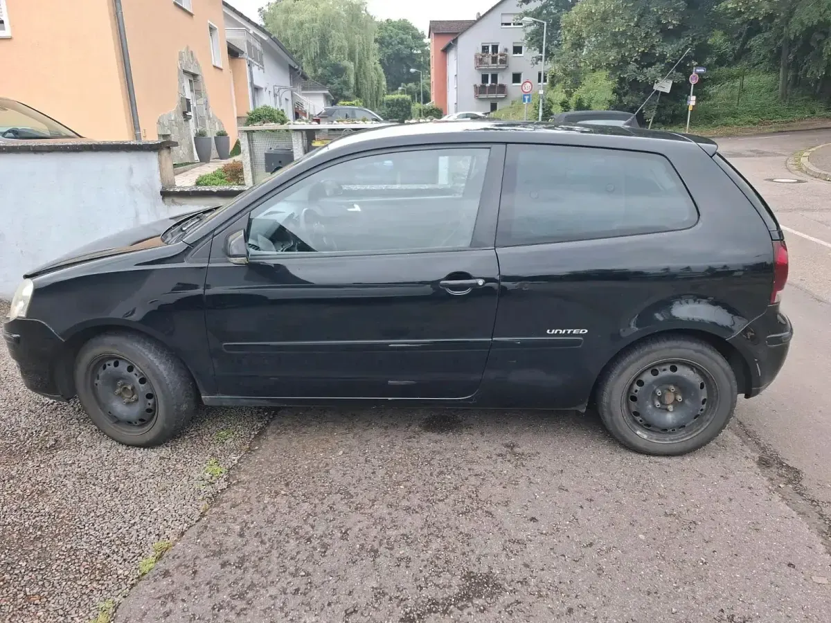Gebraucht VW Polo 60 PS (44 kW) 2007 Schwarz Kleinwagen