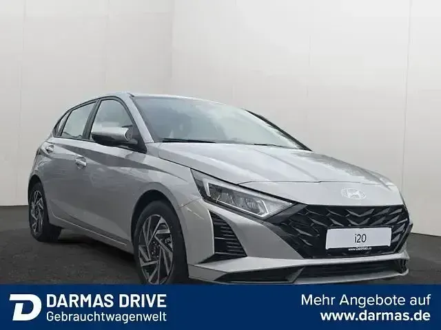 Usata Hyundai i20 Trend 101 CV (74 kW) 2024 Grigio Berlina