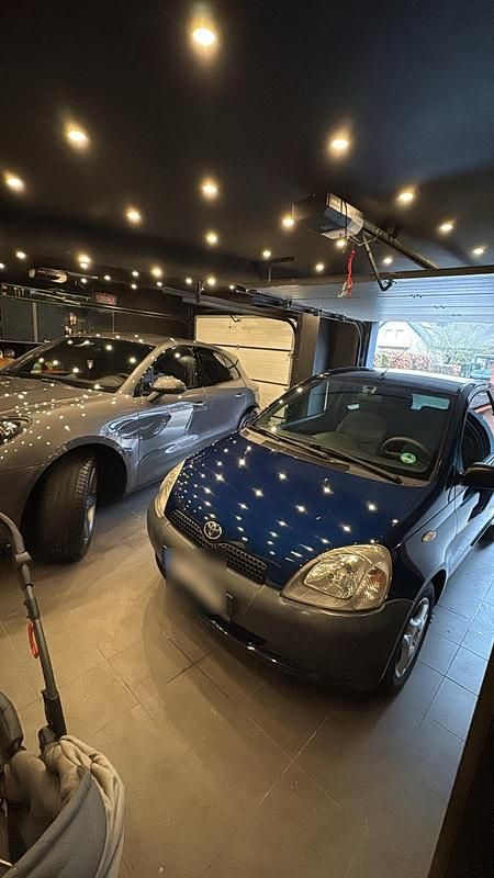 Gebraucht Toyota Yaris 69 PS (50 kW) 2002 Blau Kleinwagen