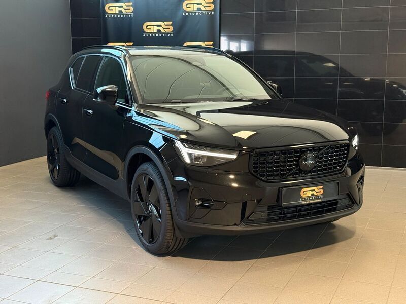 Onyx black Neu 2025 Volvo XC40 Ultra SUV | 41.560 € (Fairer Preis) - Bild 1/4