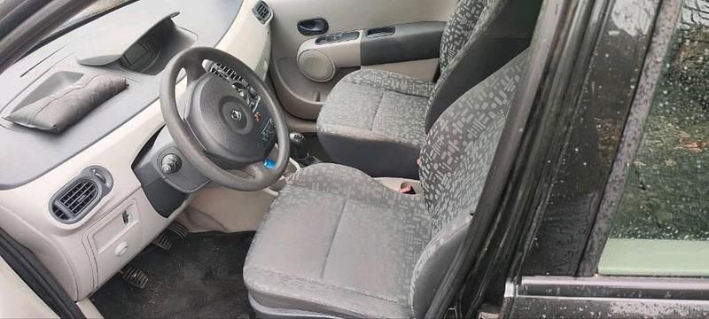 Używany Renault Modus 75 KM (55 kW) 2005 Czarny Minivan