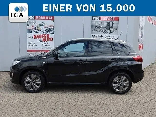 Gebraucht Suzuki Vitara 140 PS (102 kW) 2019 Schwarz SUV