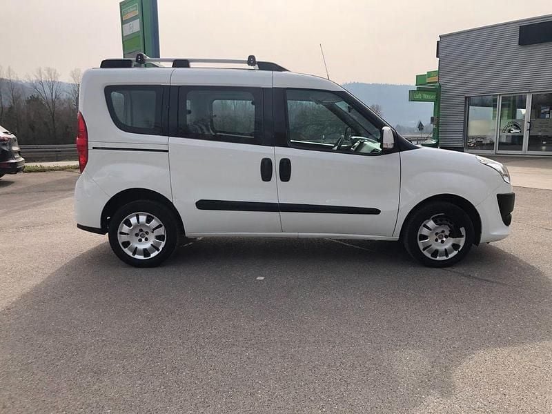 Gebraucht Fiat Doblò 95 PS (69 kW) 2013 Weiß Van / Kleinbus