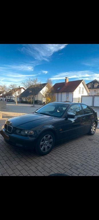 Schwarz Gebraucht 2002 BMW 316 Compact Sport Line Kleinwagen | 1.390 € (Guter Preis) - Bild 1/4