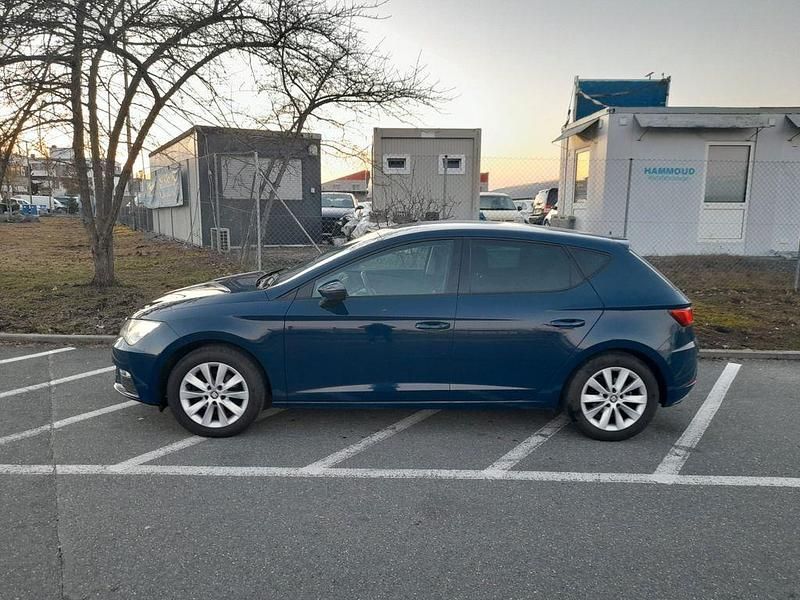 Second-hand Seat Leon Style 150 CP (110 kW) 2017 Albastru Berlinǎ