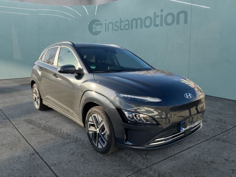 Schwarz Gebraucht 2022 Hyundai Kona Trend SUV | 21.600 € (Etwas zu teuer) - Bild 1/4