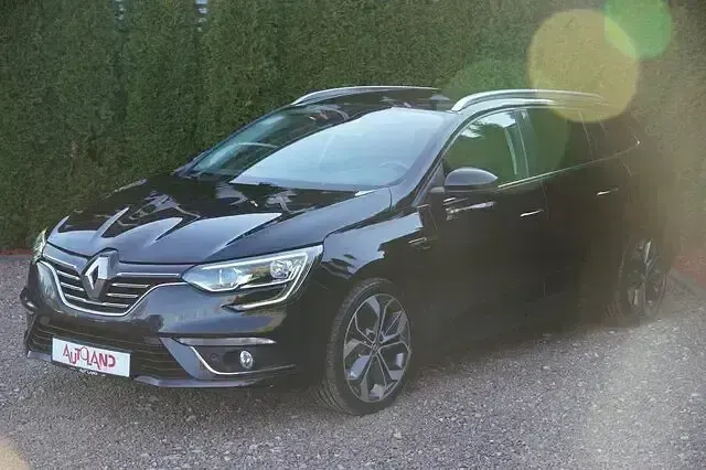 Gebraucht Renault Mégane IV LIMITED 131 PS (96 kW) 2018 Schwarz Limousine