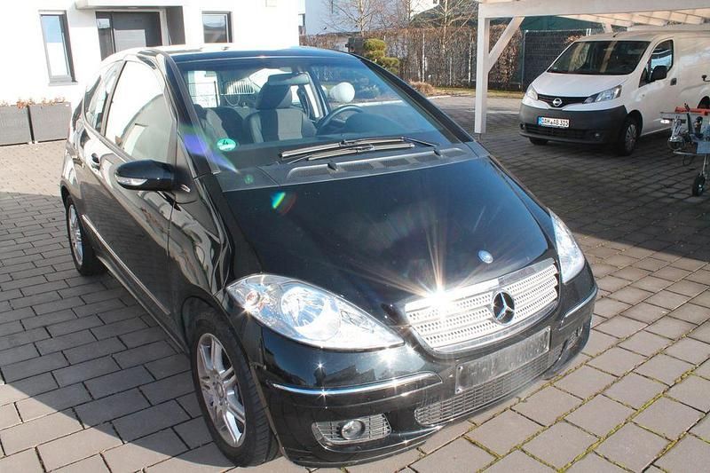 Schwarz Gebraucht 2008 Mercedes A200 Edition 1 Van / Kleinbus | 7.500 € (Etwas zu teuer) - Bild 1/4