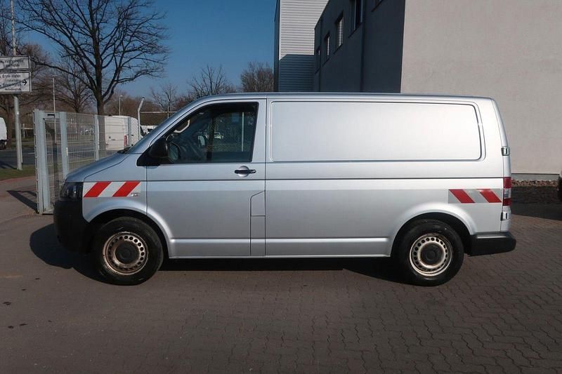 Gebraucht VW Transporter 140 PS (102 kW) 2014 Silber Van