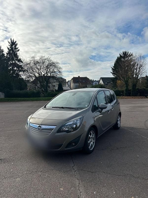 Gebraucht Opel Meriva 100 PS (73 kW) 2011 Van / Kleinbus