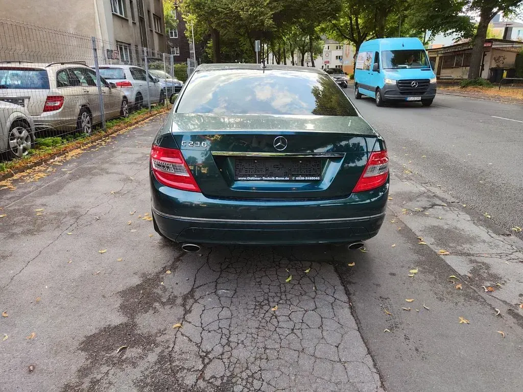 Gebraucht Mercedes C230 Avantgarde 204 PS (150 kW) 2008 Grün Limousine