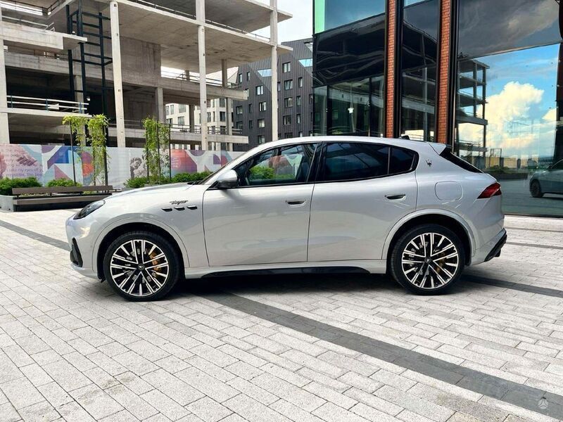 Gebraucht Maserati Grecale 530 PS (389 kW) 2024 Silber SUV