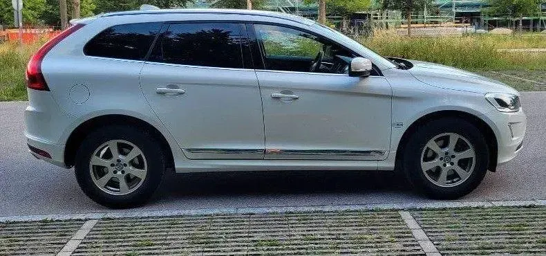 Gebraucht Volvo XC60 190 PS (139 kW) 2017 Schwarz SUV