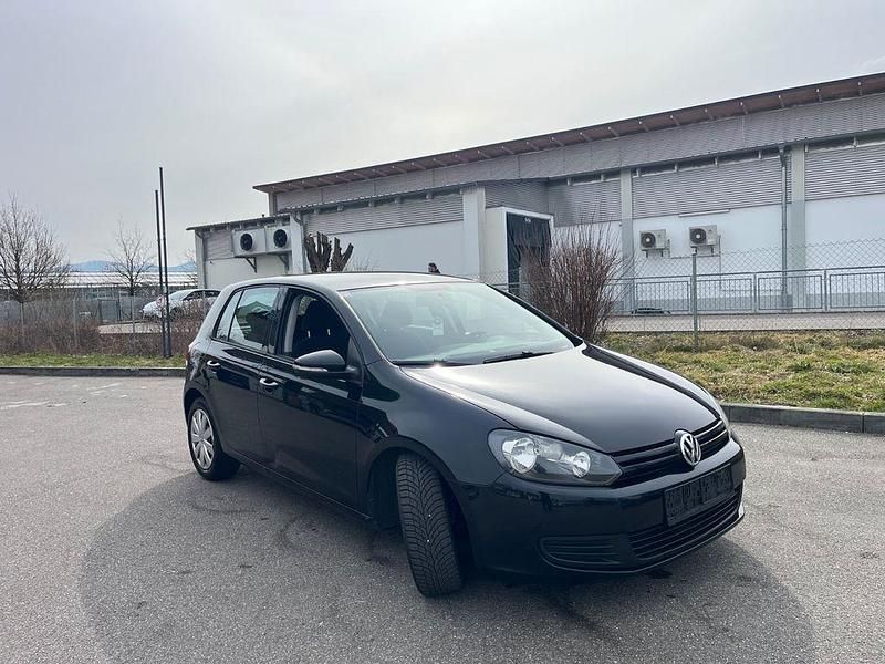 Gebraucht VW Golf VI 90 PS (66 kW) 2011 Schwarz Kleinwagen