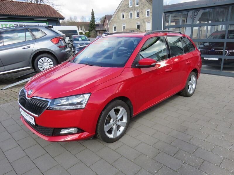 Rot Gebraucht 2019 Skoda Fabia Cool Plus Kombi | 11.470 € (Fairer Preis) - Bild 1/4